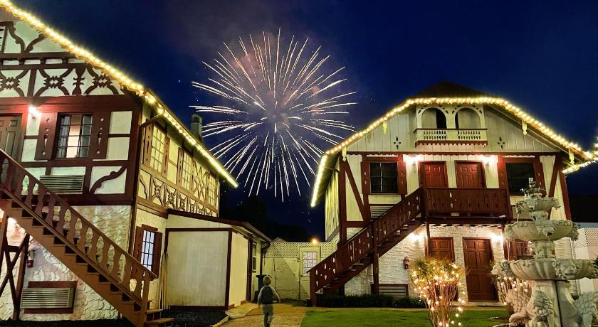 Alpine Village Inn — Hotel in Helen (GA)
