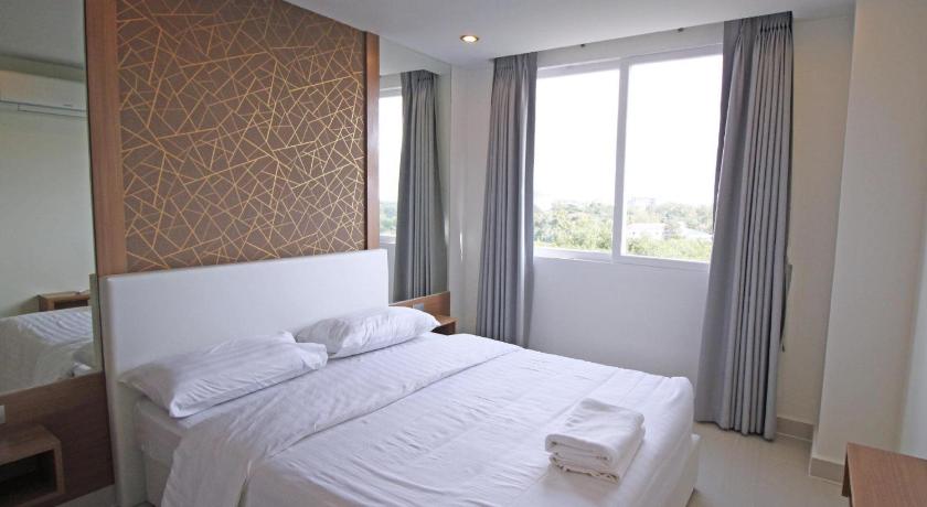 Image of One Bedroom Apartment 11