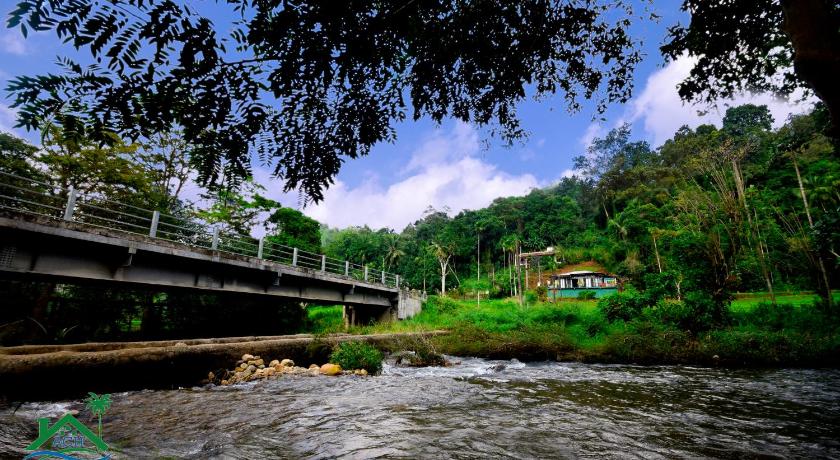 ACH RIVER RESORT