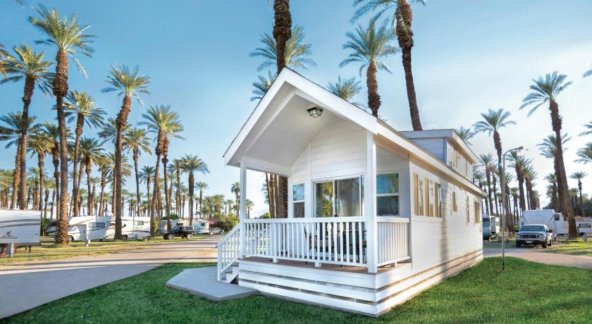 Palm Springs Camping Resort Loft Cabin 1 photo