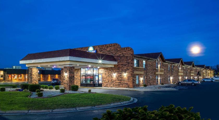 Days Inn by Wyndham Anderson IN photo