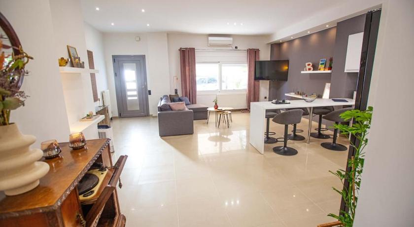 Kalafatis Downtown Apartment