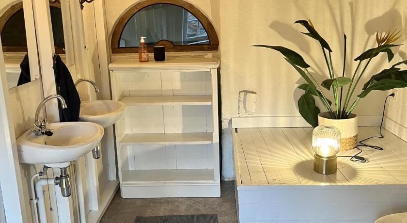 Arnhem Hoeve de Knol 5-Star Guesthouse pool