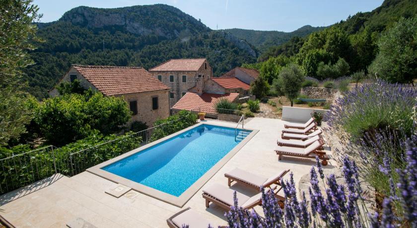 Stone Villa Marjan photo