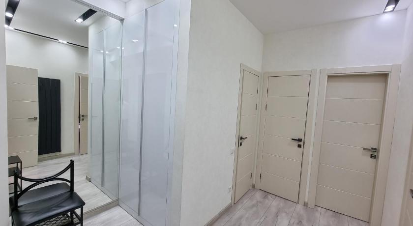 Diplomat Grand Apartments photo