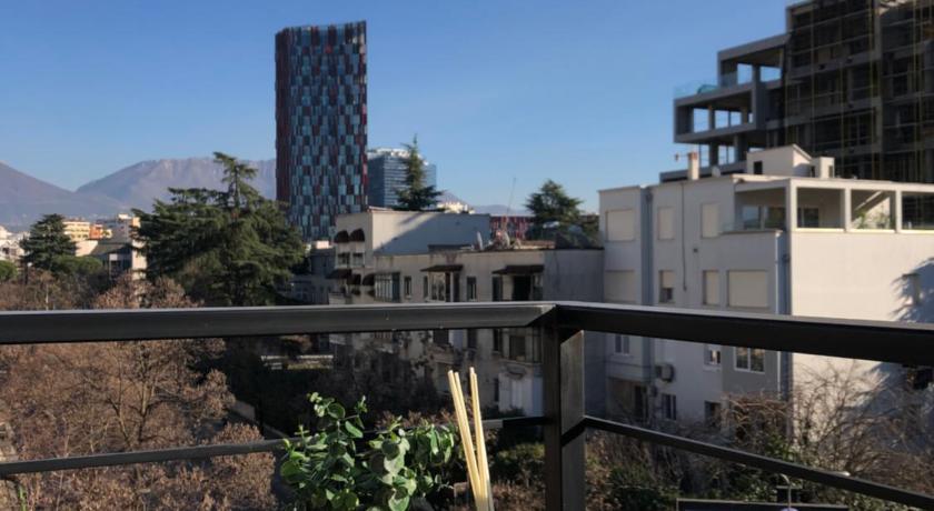 Urban Stay Tirana Deluxe photo