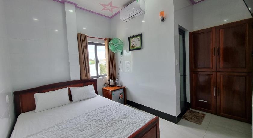 Huong Duong Hotel Đao Phu Quy photo
