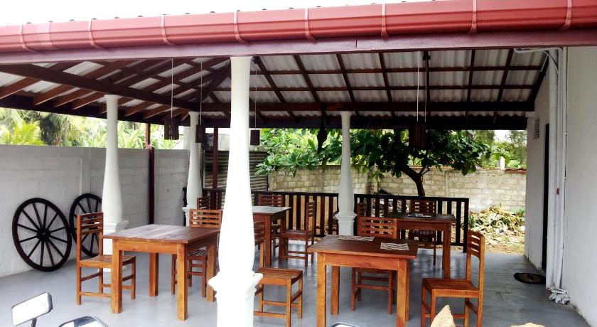 Ceylon Surf Guest Holiday Resort - image 12
