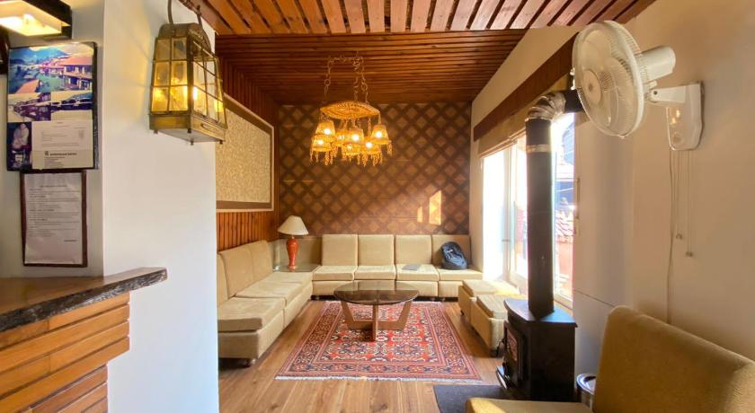 Pahalgam hotel photo