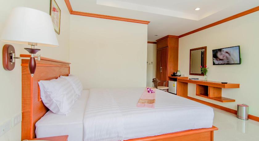 Фото: Улучшенный номер King (Superior King Room) 5
