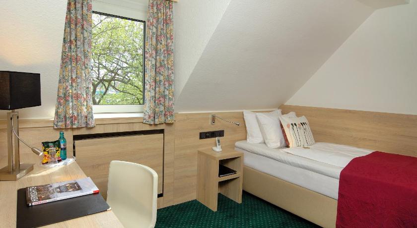 Hotel Allegro photo