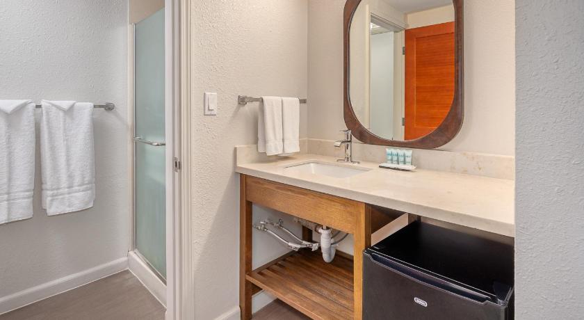 Image of 2 Double Beds Oceanfront 15
