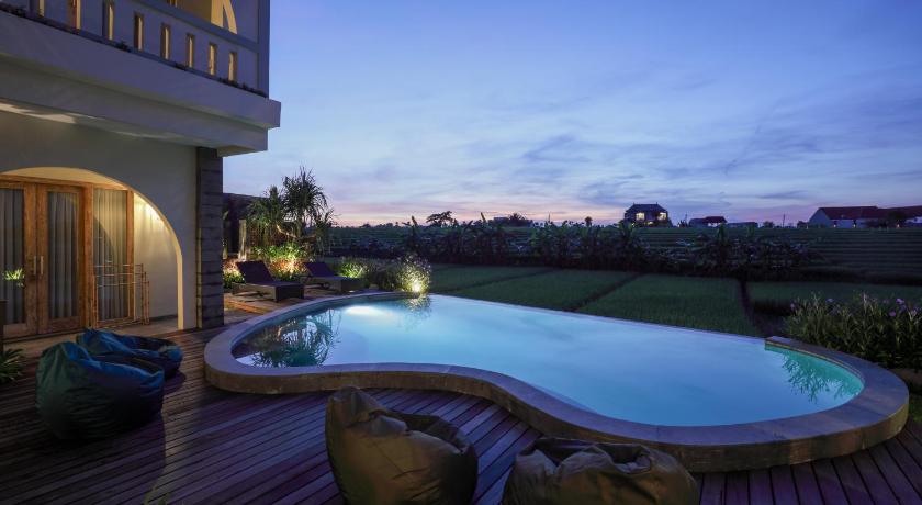 バリ MAHALONA BALI STAY 4つ星 ホテル ロビー