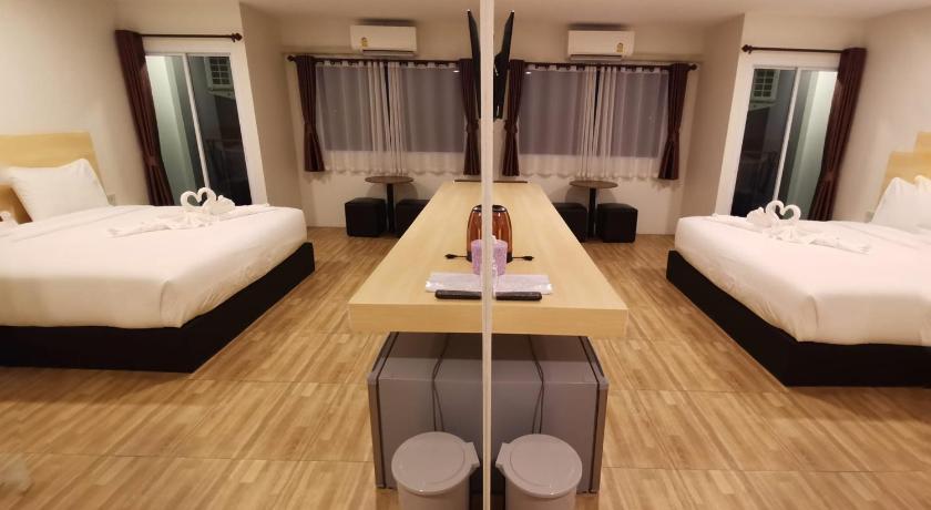 Image of King Room with Patio 3