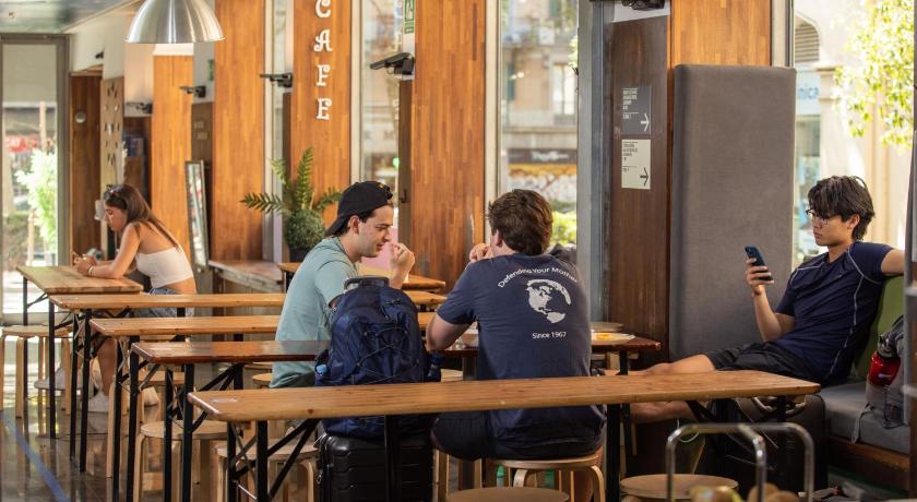 Urbany Hostel BCN Go photo