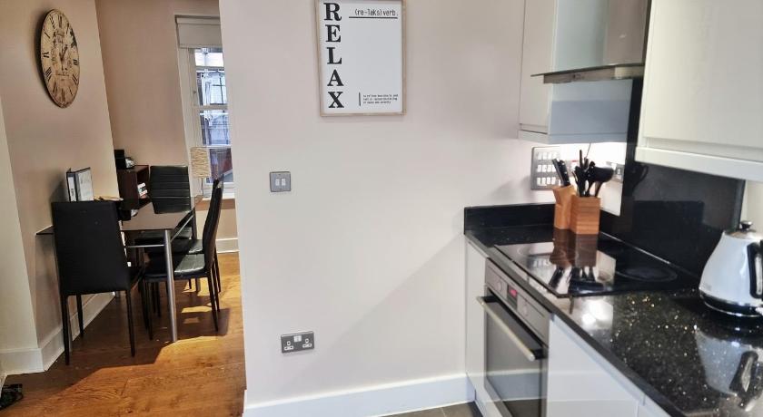 Urban Stay Artillery Lane Apartments - image 3