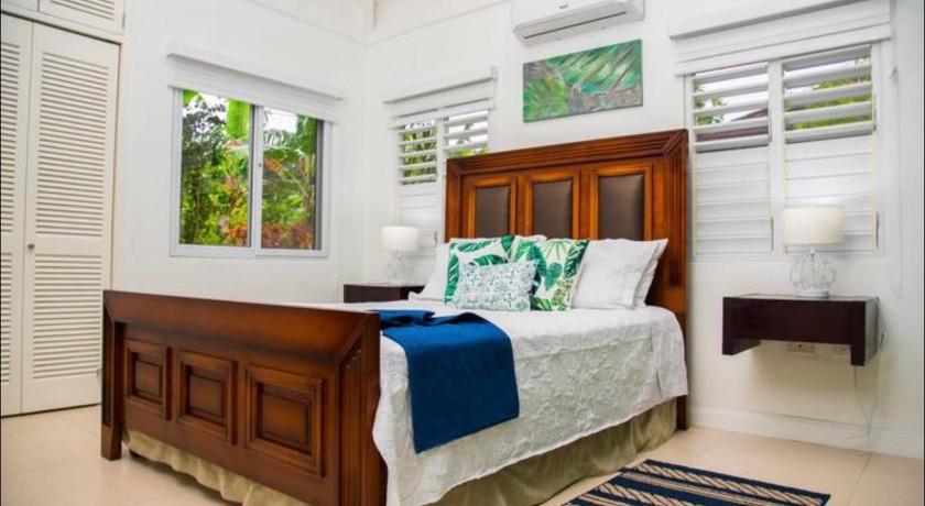 Luxury Villas the Palms Richmond photo