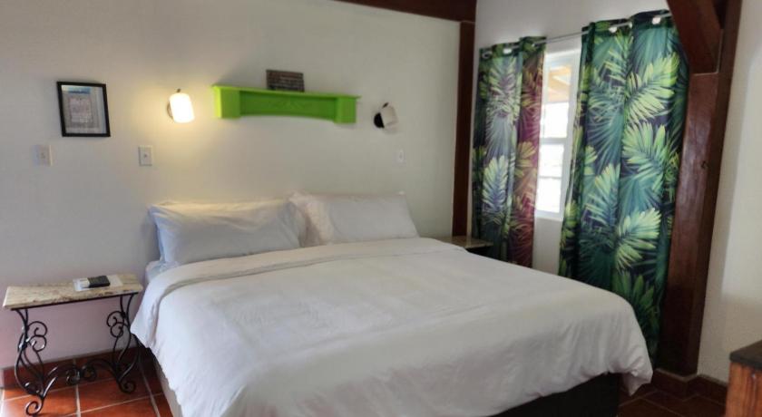 The BNB on Triggerfish Close to the airport photo
