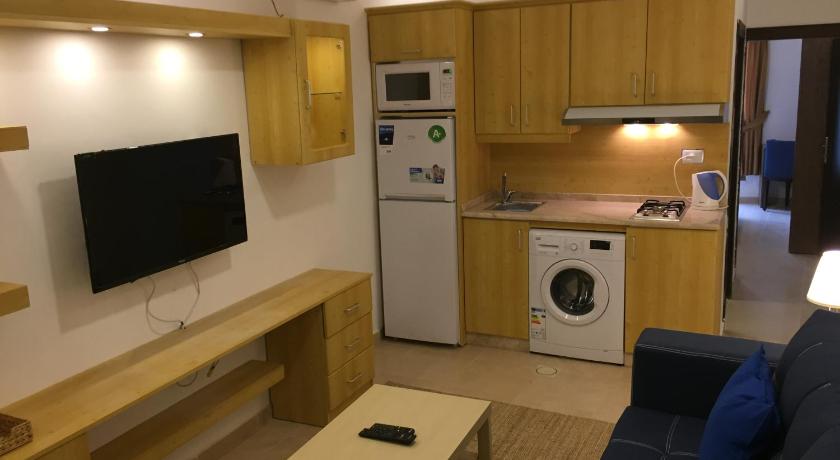 Royal Luxury Apartments & Studios photo