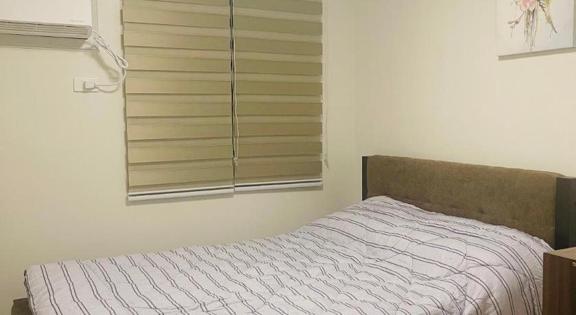 Two Bedroom condo unit with river view - image 6