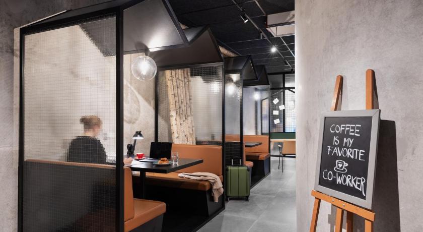 ibis Styles Amiens Centre photo