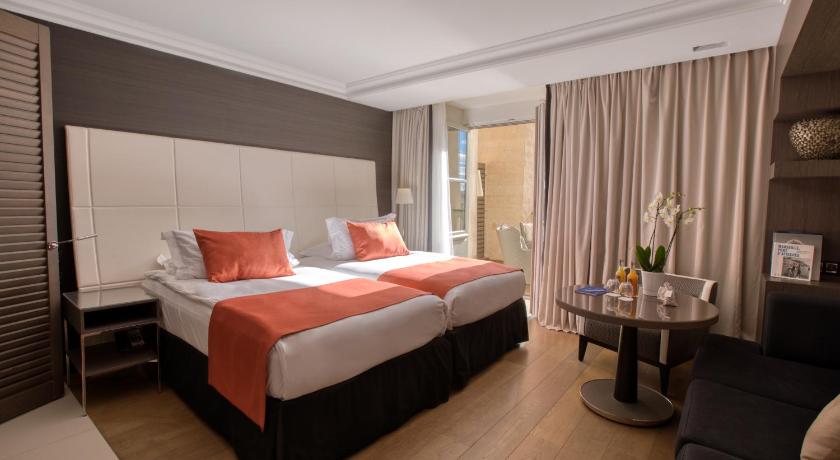 Image of 2 Twin Classic Harbour View Terrace 0