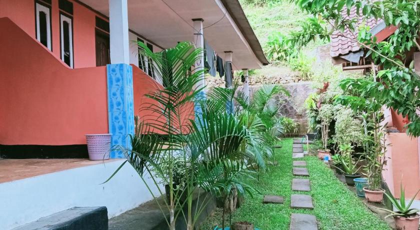 Image of Double Room with Garden View 3