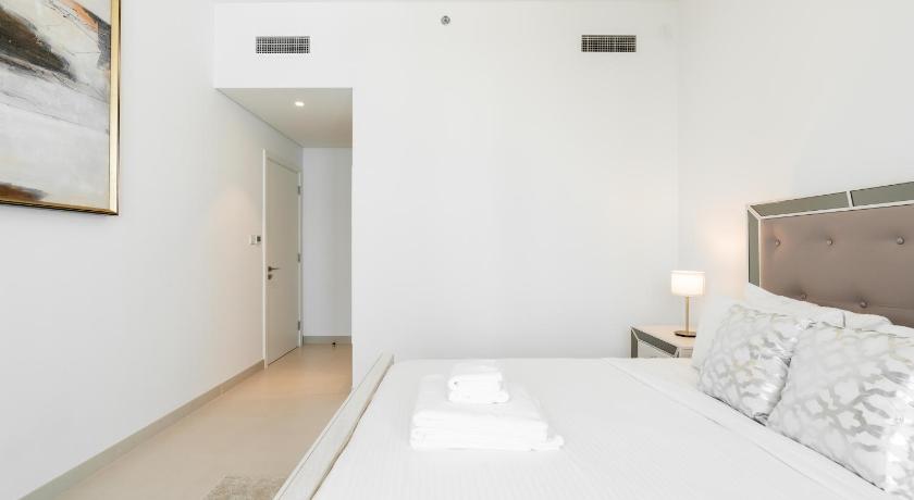 Lux BnB The Grand Harbor Views - image 12