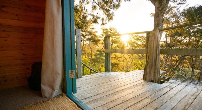 Tui Ridge Eco Cabins photo
