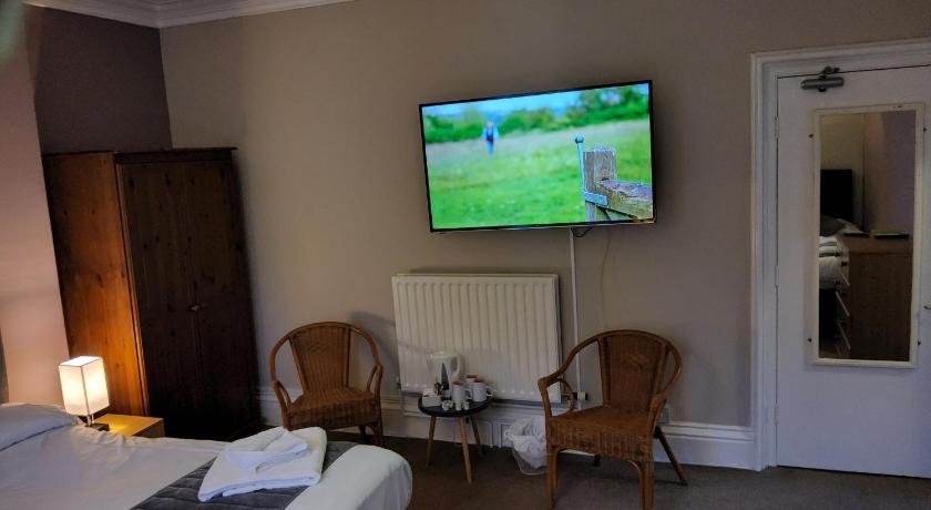 The Avenue Hotel photo