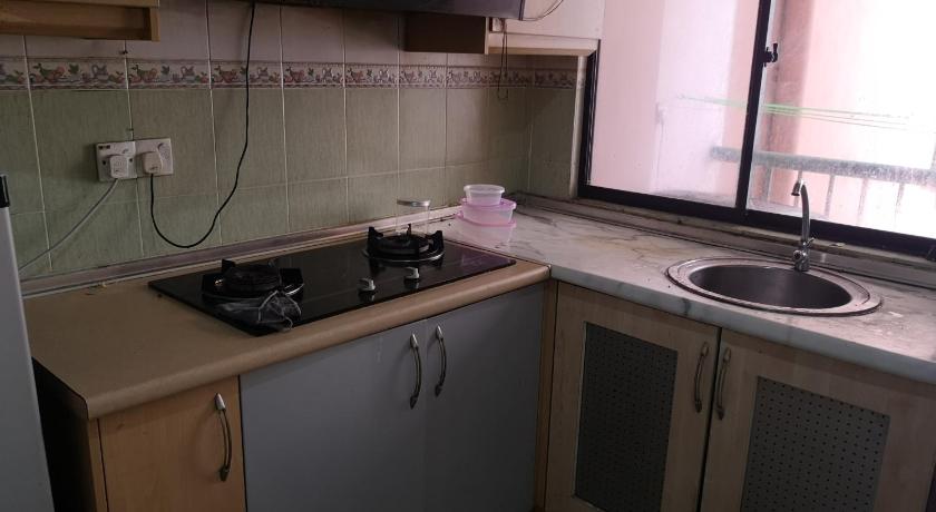Marina Court  Homestay  KK - image 7