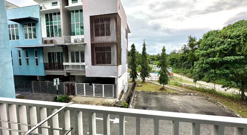 Springfield 3-Storey Cheerful Townhouse #Tiffany Homestay photo
