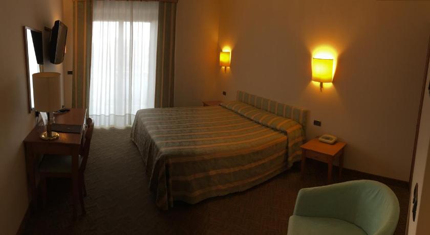 Savant Hotel photo