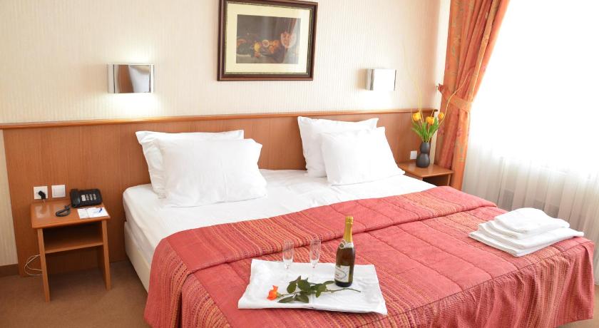 Hotel Bellevue photo