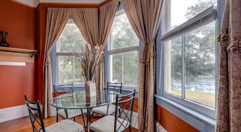 Forsyth Park 2 Bedroom Beauty — Hotel in Savannah (GA)