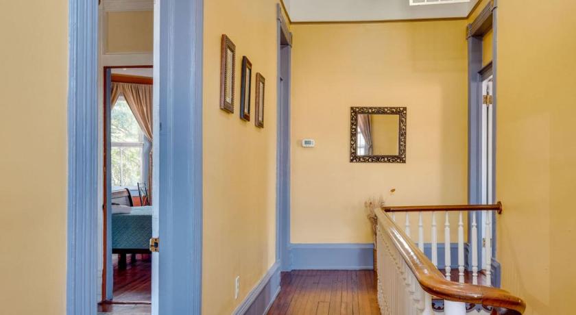 Forsyth Park 2 Bedroom Beauty photo
