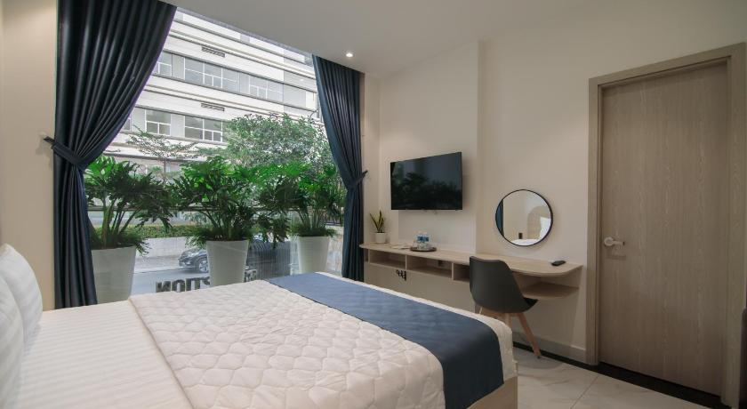 ホーチミン Bin Bin Hotel 8 - Near Sunrise City District 7 2つ星 ホテル プール