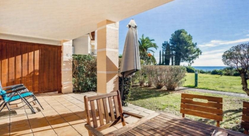 Garden level for 5 people with sea view - image 2