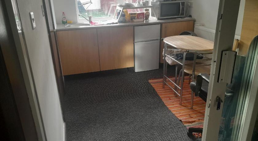 Lovely 1-Bed Studio in London photo