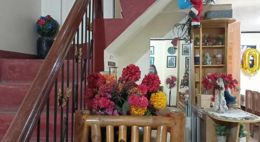 3BR Townhouse in Tagaytay City photo