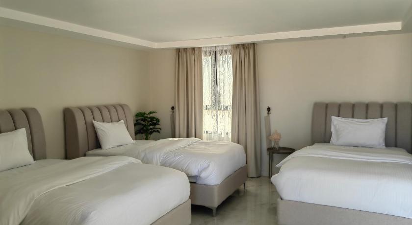Image of Triple Room 1