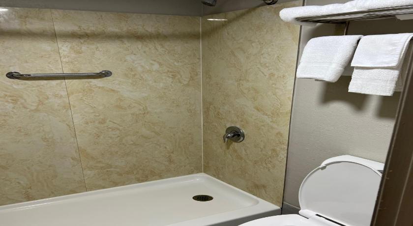 Days Inn by Wyndham Tupelo photo