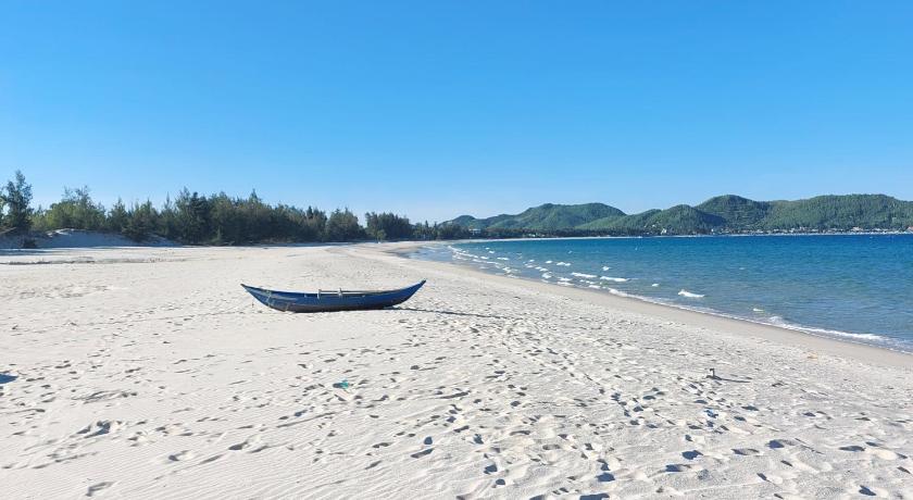 Timothe Beach Apartments photo