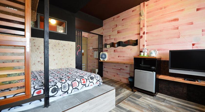 Image of Small Double Room 1