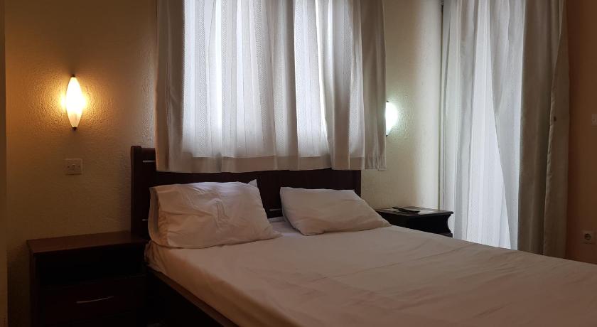 Hotel Oceanis photo