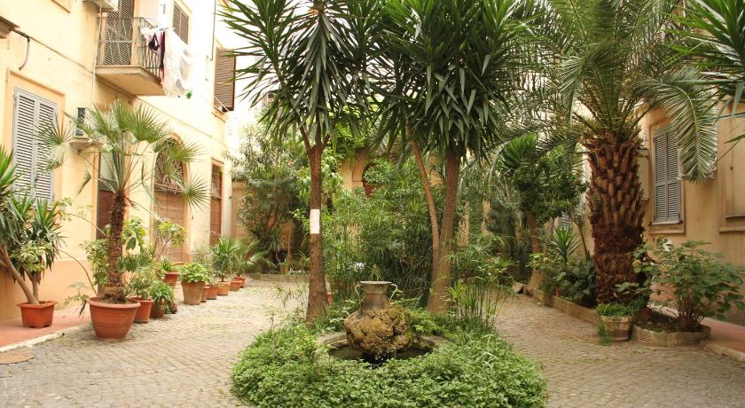 ローマ B&B Giovy 3つ星 ホテル 外観