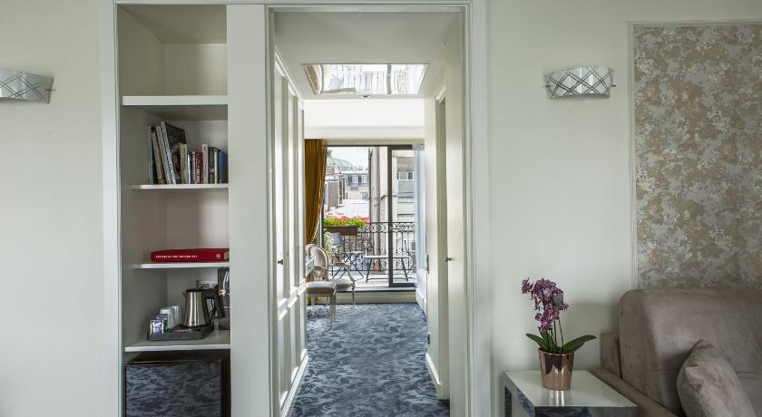 Изображение на Суит с тераса (Suite with Terrace) 10