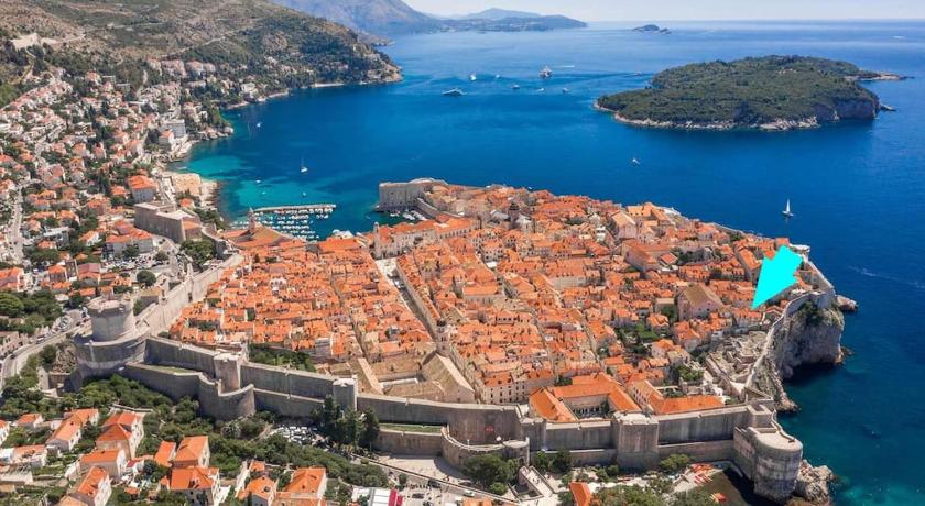 Dubrovnik cute little corner apartment