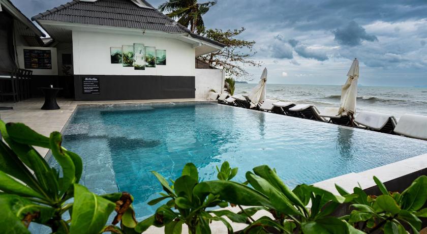The Cosy Beach Resort - image 18