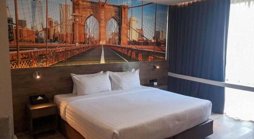 Image of Premier Double Room - Non-Smoking 10